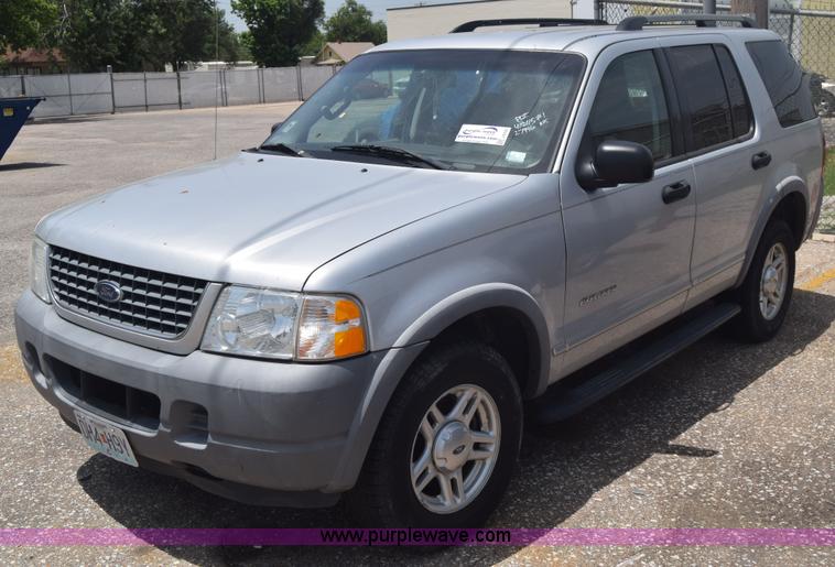 image for item J6700 2002 Ford Explorer XLS SUV