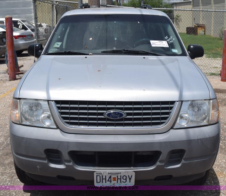 image for item J6700 2002 Ford Explorer XLS SUV