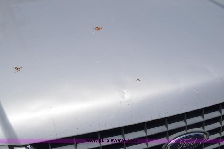 image for item J6700 2002 Ford Explorer XLS SUV