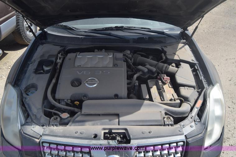 image for item J6702 2005 Nissan Maxima