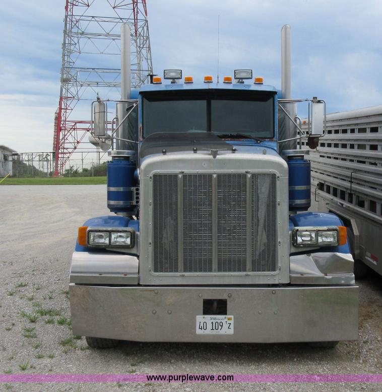 image for item AO9140 1994 Peterbilt 379 semi truck