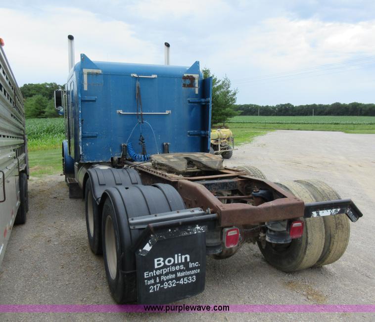 image for item AO9140 1994 Peterbilt 379 semi truck