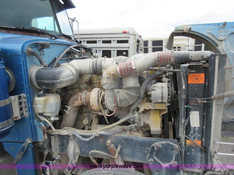 image for item AO9140 1994 Peterbilt 379 semi truck