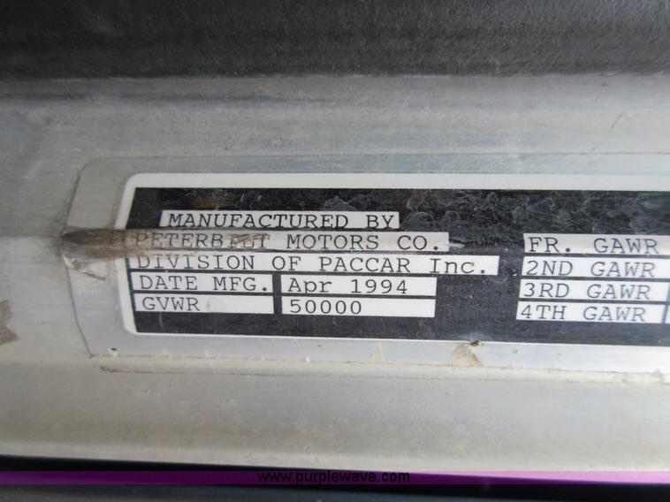 image for item AO9140 1994 Peterbilt 379 semi truck