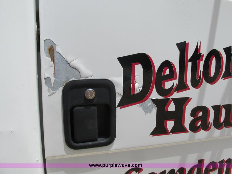 image for item BS9187 1998 Freightliner FL70 semi truck