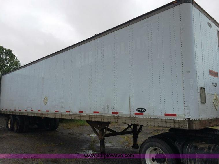 image for item D1557 1991 Strick dry van trailer