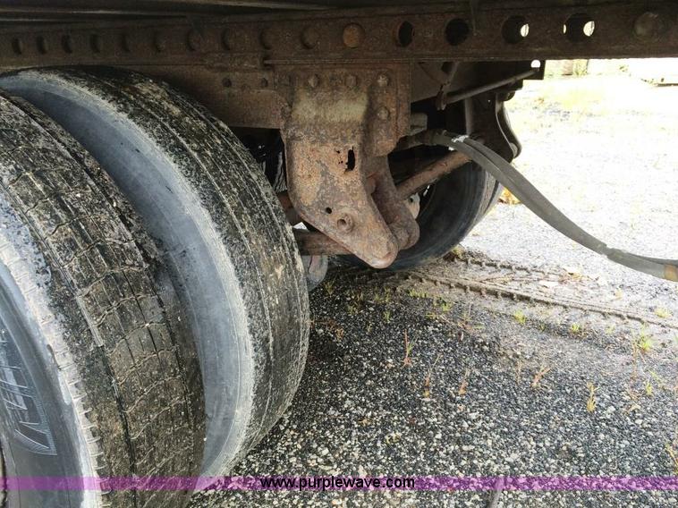 image for item D1557 1991 Strick dry van trailer