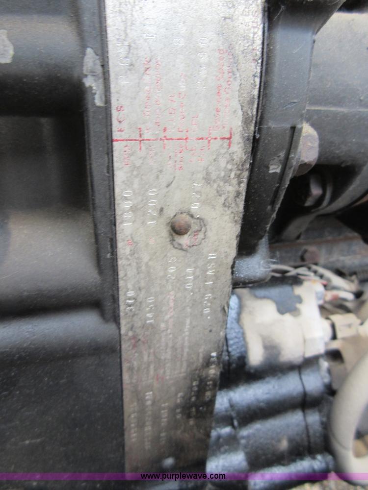 image for item D2493 1998 International 9400 semi truck