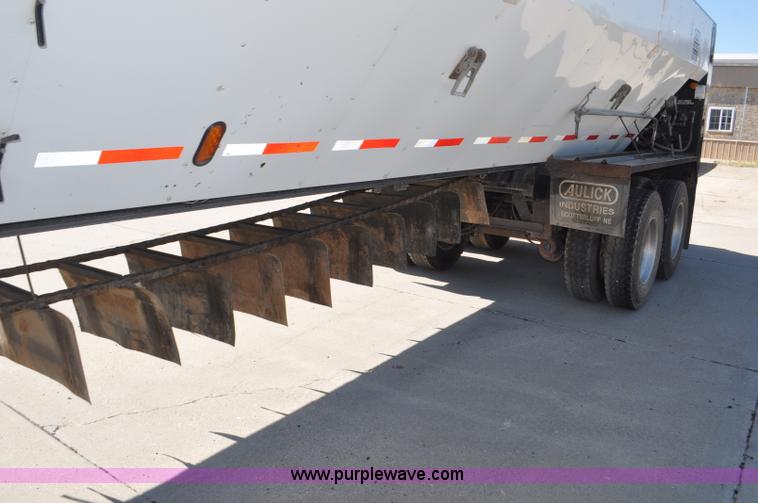 image for item F2472 2008 Aulick belt trailer