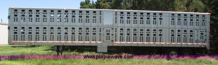 image for item H4614 1997 Wilson PSAL-303P livestock trailer