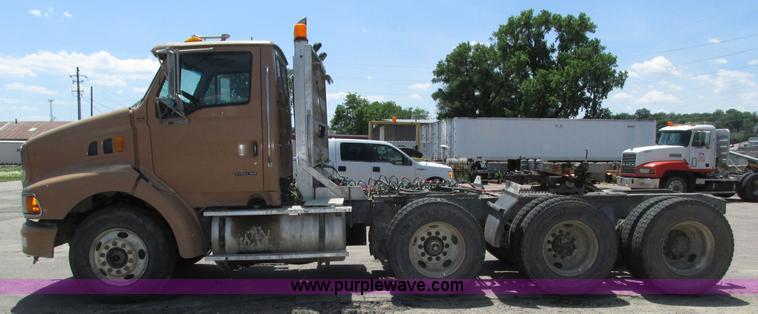image for item H4621 2001 Sterling AT9500 semi truck