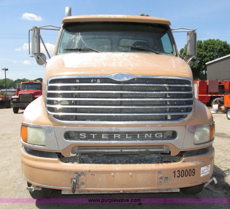 image for item H4621 2001 Sterling AT9500 semi truck