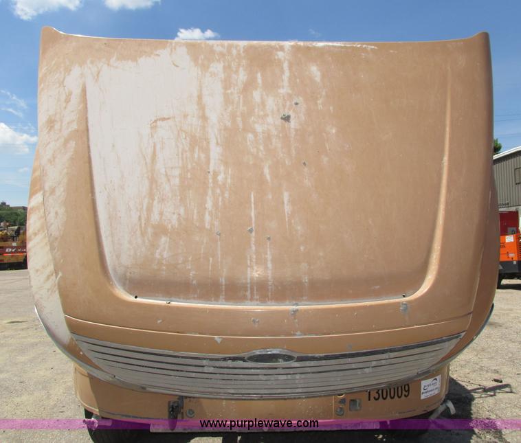 image for item H4621 2001 Sterling AT9500 semi truck