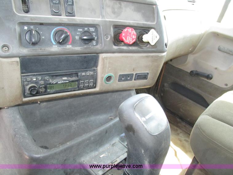 image for item H4621 2001 Sterling AT9500 semi truck