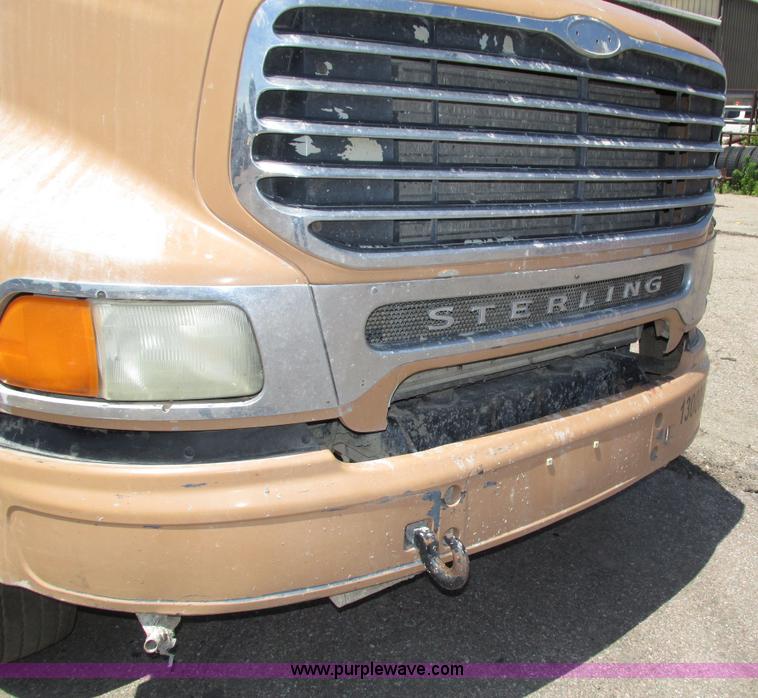 image for item H4621 2001 Sterling AT9500 semi truck