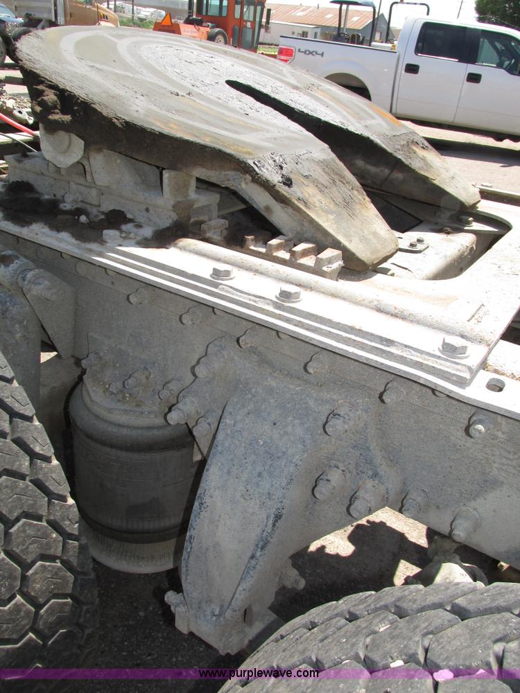 image for item H4621 2001 Sterling AT9500 semi truck