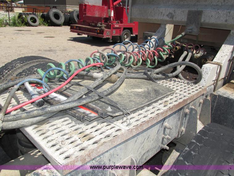 image for item H4621 2001 Sterling AT9500 semi truck