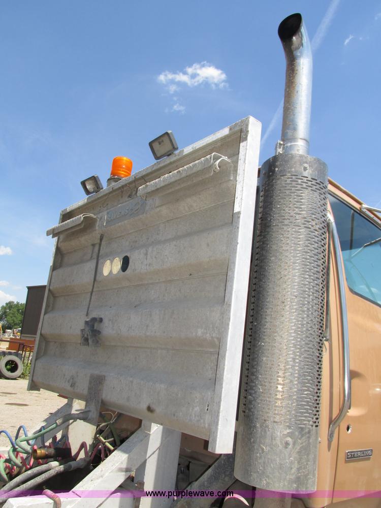 image for item H4621 2001 Sterling AT9500 semi truck