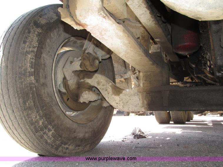 image for item H4621 2001 Sterling AT9500 semi truck