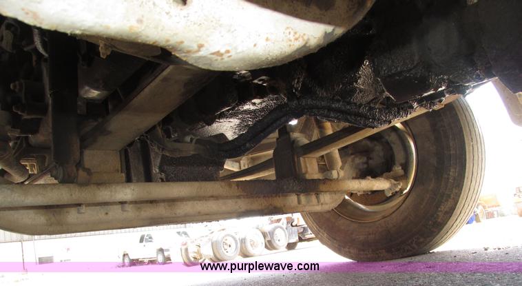 image for item H4621 2001 Sterling AT9500 semi truck