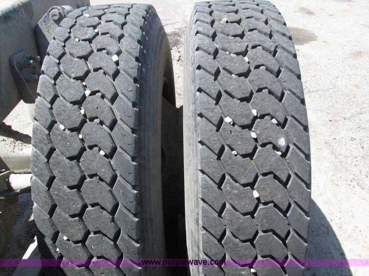 image for item H4621 2001 Sterling AT9500 semi truck