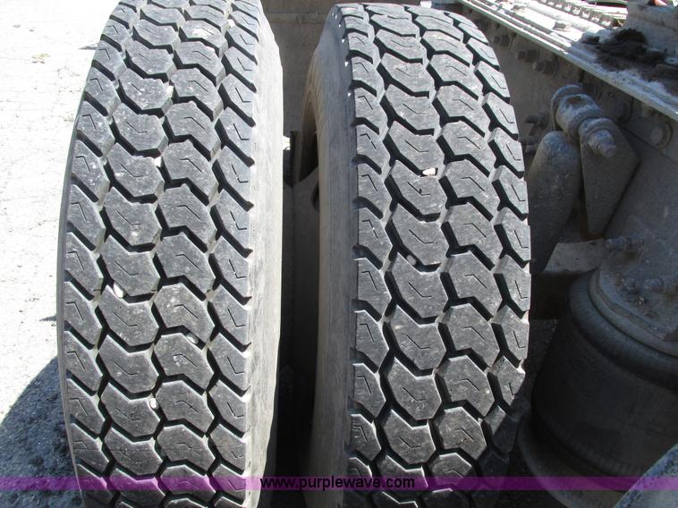 image for item H4621 2001 Sterling AT9500 semi truck