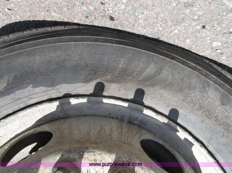 image for item H4621 2001 Sterling AT9500 semi truck