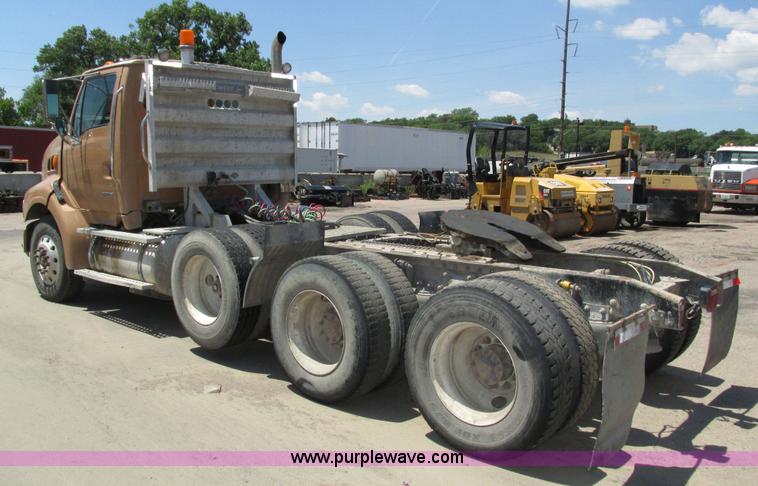 image for item H4622 2001 Sterling AT9500 semi truck