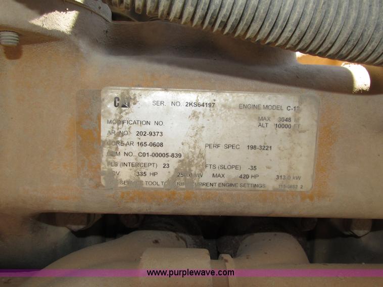 image for item H4622 2001 Sterling AT9500 semi truck