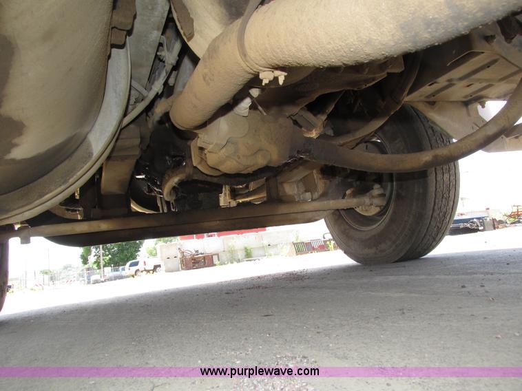 image for item H4622 2001 Sterling AT9500 semi truck