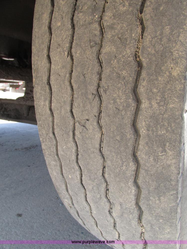 image for item H4622 2001 Sterling AT9500 semi truck