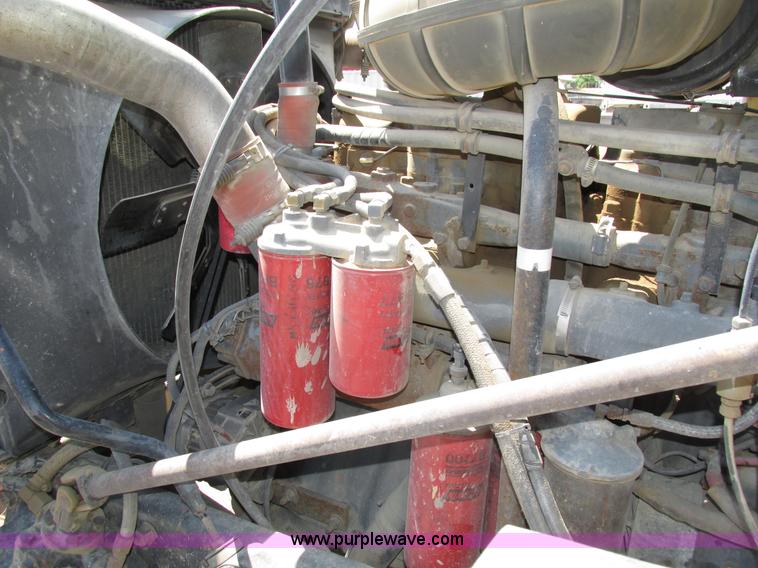 image for item H4625 1994 Mack CH613 semi truck