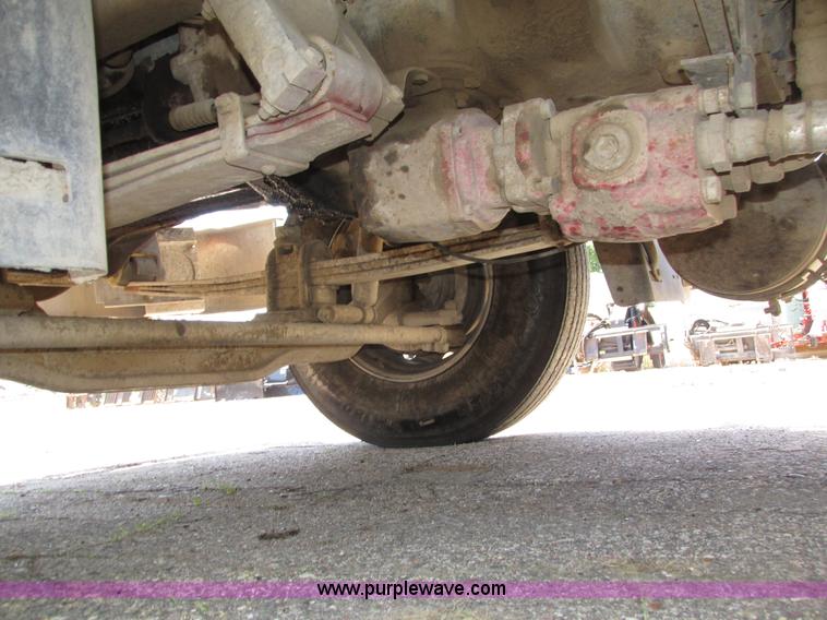 image for item H4625 1994 Mack CH613 semi truck