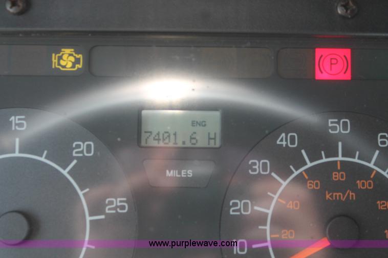 image for item H8202 2006 Kenworth T2000 semi truck