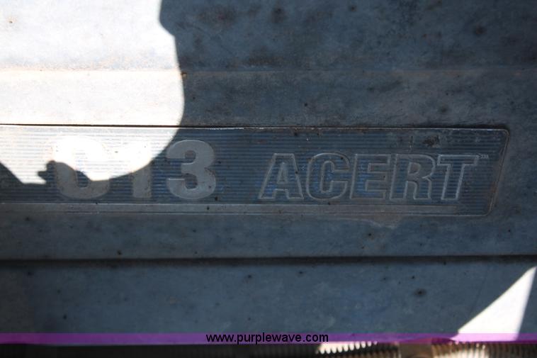 image for item H8205 2006 Kenworth T800 vacuum semi truck