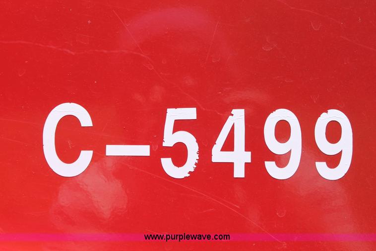 image for item H8205 2006 Kenworth T800 vacuum semi truck