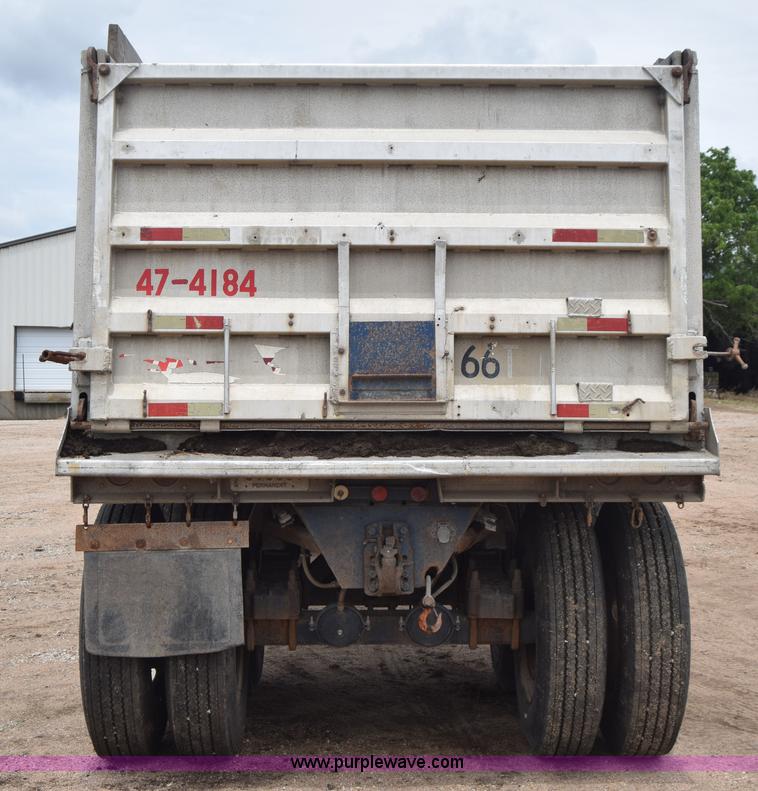 image for item J6578 1979 Freuhauf end dump trailer