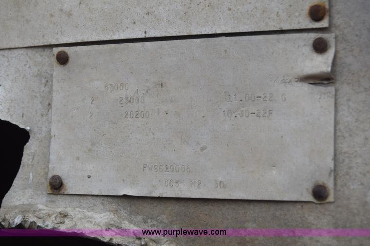 image for item J6578 1979 Freuhauf end dump trailer