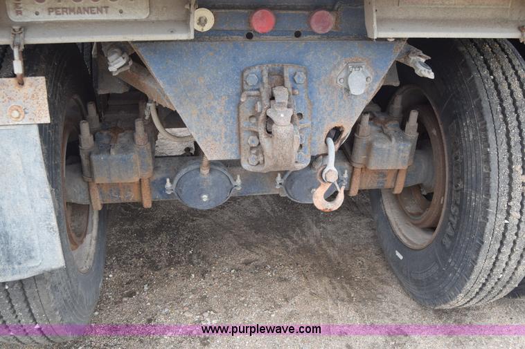 image for item J6578 1979 Freuhauf end dump trailer