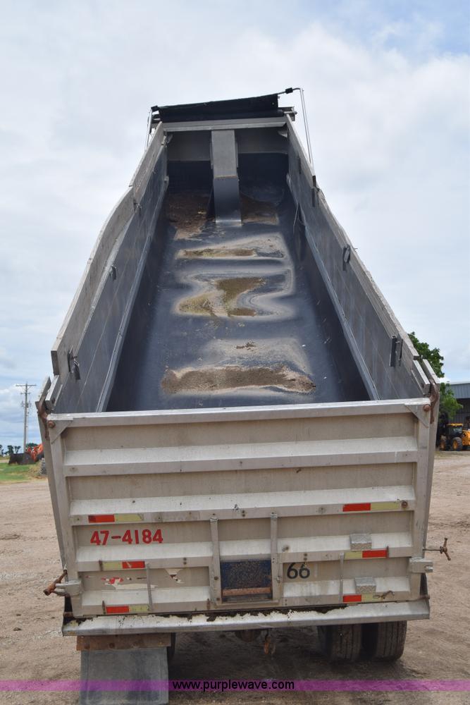 image for item J6578 1979 Freuhauf end dump trailer