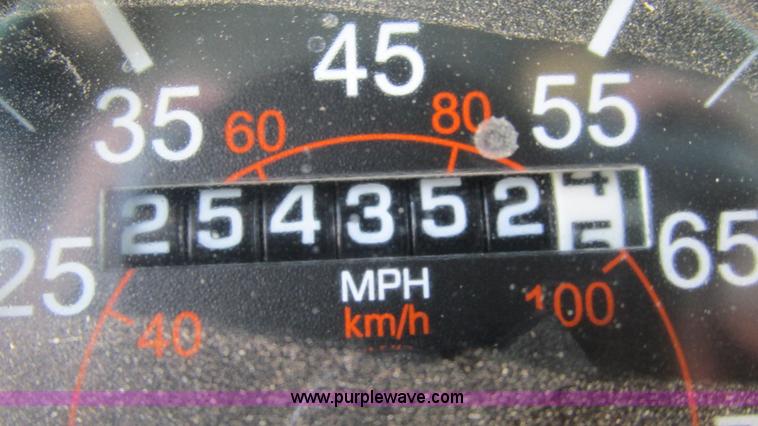 image for item J8546 1998 Peterbilt 377 semi truck