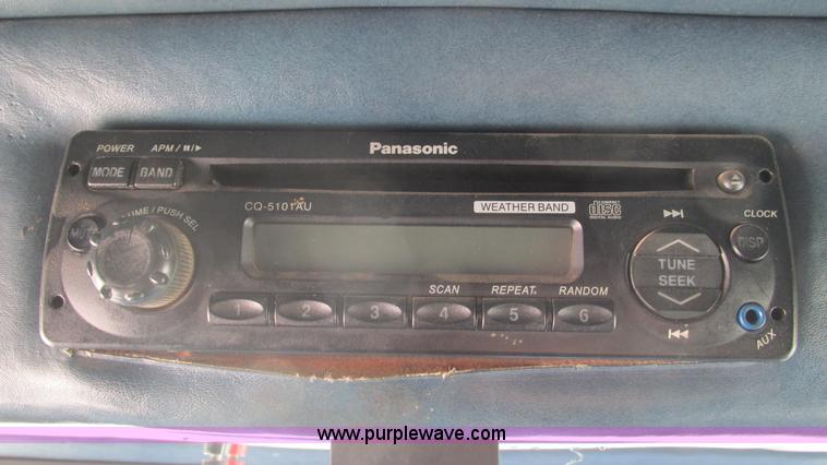 image for item J8546 1998 Peterbilt 377 semi truck