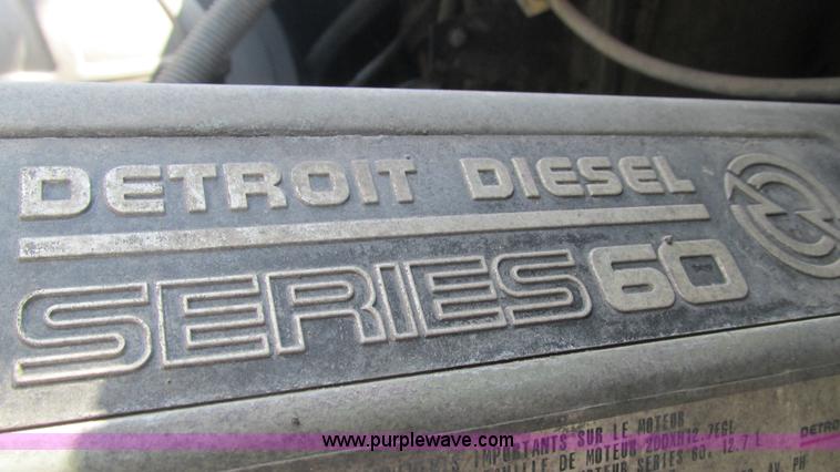 image for item J8550 2003 Freightliner Century ST120 semi truck