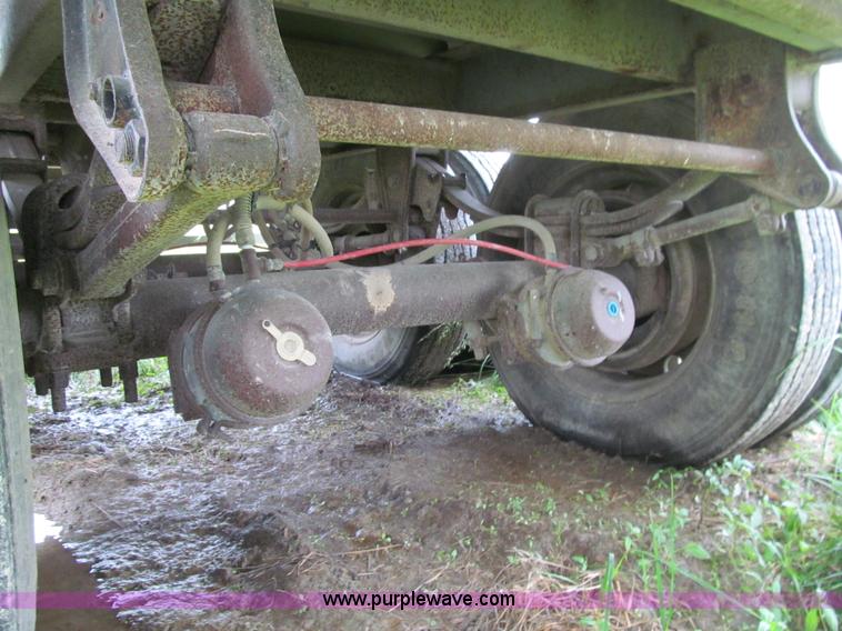 image for item K5724 1996 Wilson PSAL-303 double deck aluminum livestock trailer