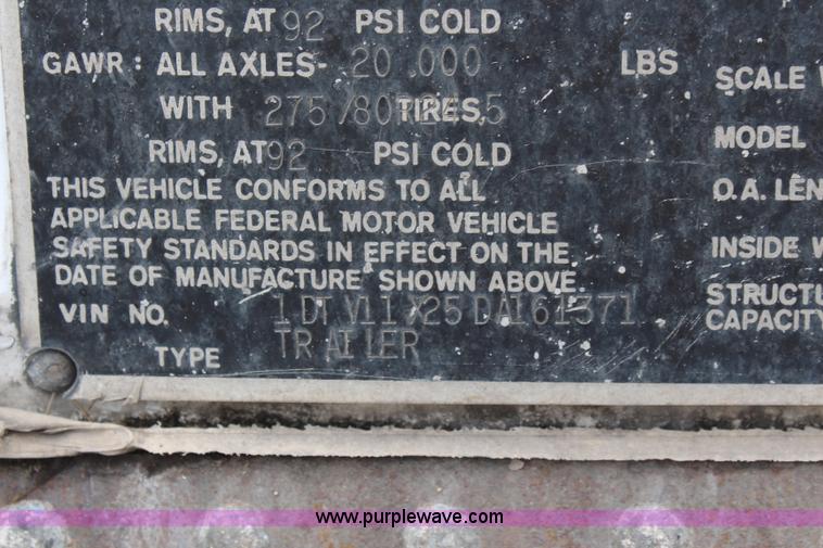 image for item K6836 1983 Dorsey dry van trailer