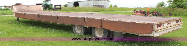 image for item K6910 1982 Trail King equipment trailer