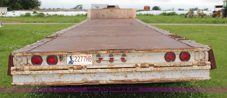 image for item K6910 1982 Trail King equipment trailer