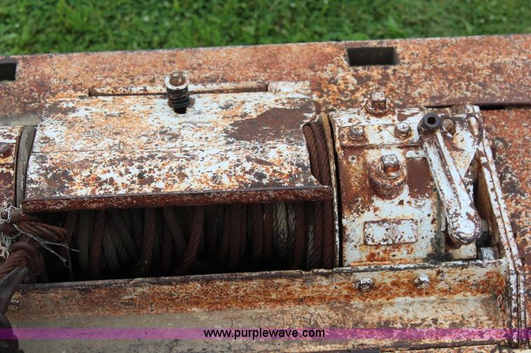 image for item K6910 1982 Trail King equipment trailer