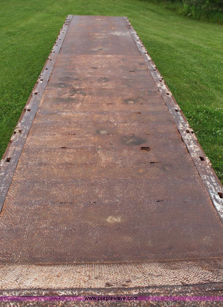 image for item K6910 1982 Trail King equipment trailer