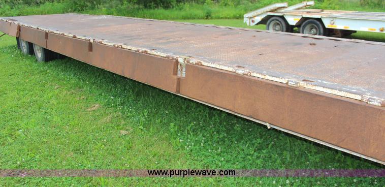 image for item K6910 1982 Trail King equipment trailer